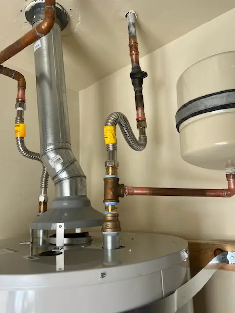 Water heater installation and plumbing repair in Valencia West